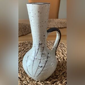 Roger Collection VINTAGE Cream vase